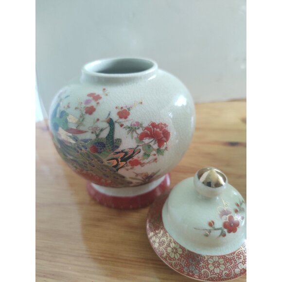 Vintage Japanese Ceramic Peacock Ginger Jar by Satsuma 6" - Picture 16 of 16